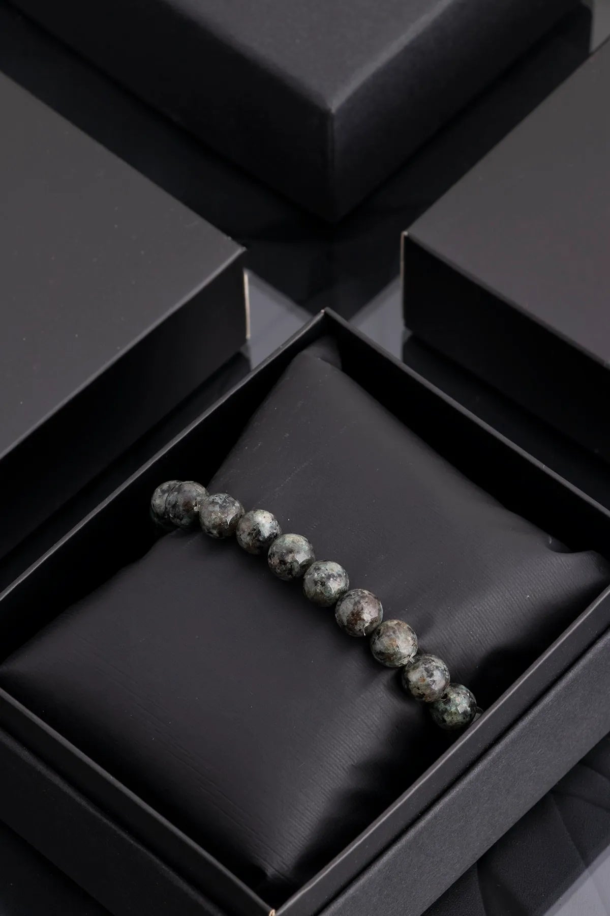 Hematite Original Natural Stone Unisex Bracelet - Green
